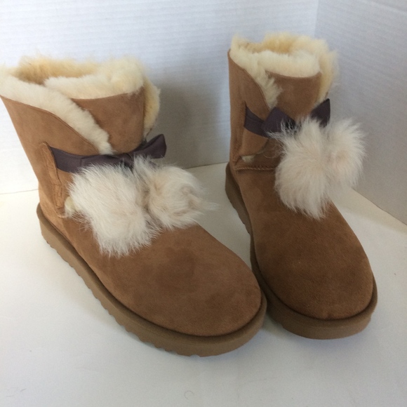 NIB ! UGG AUSTRALIA GITA BOOT - Picture 4 of 8